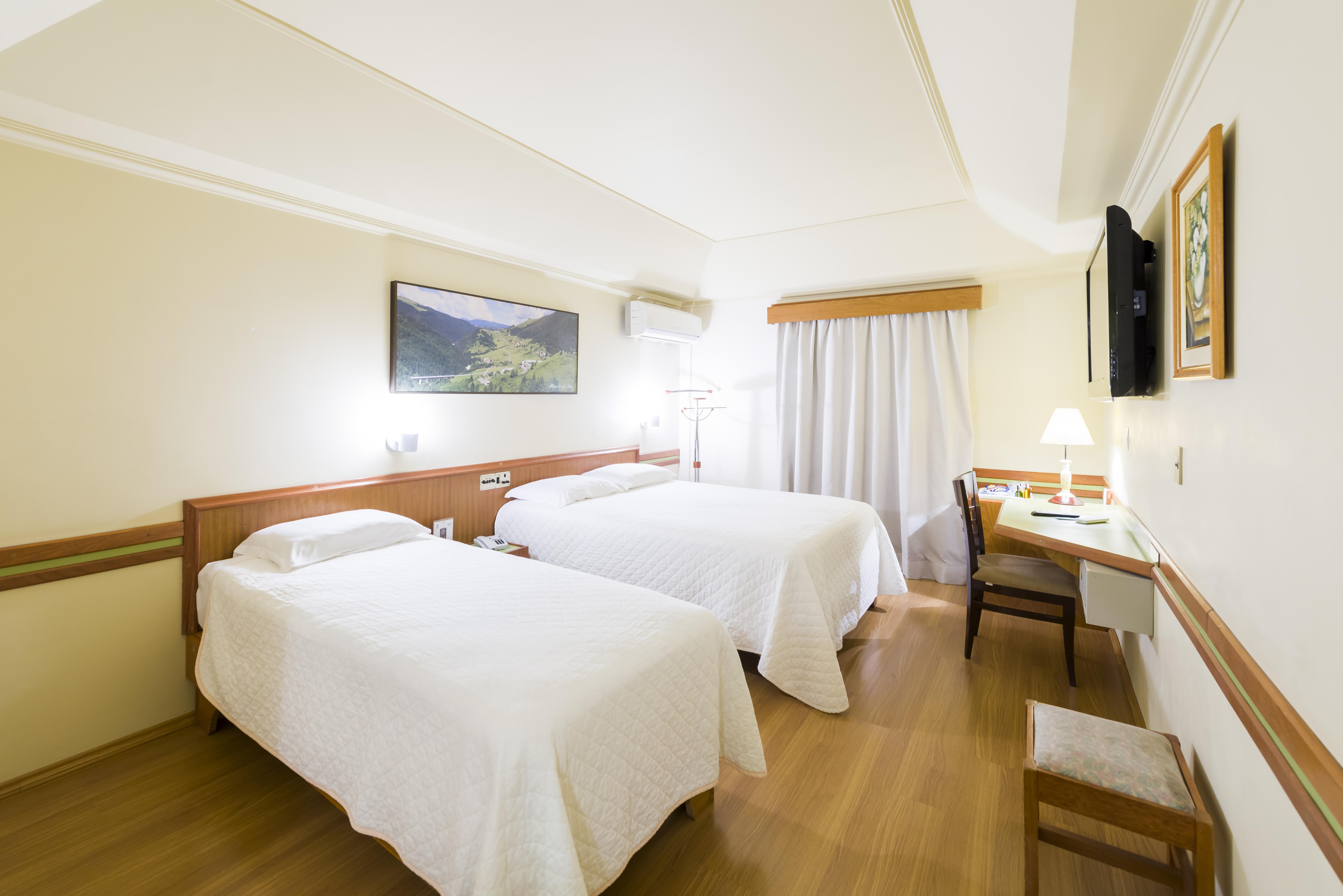 Hotel Bella Italia Фос ду Игуасу Екстериор снимка