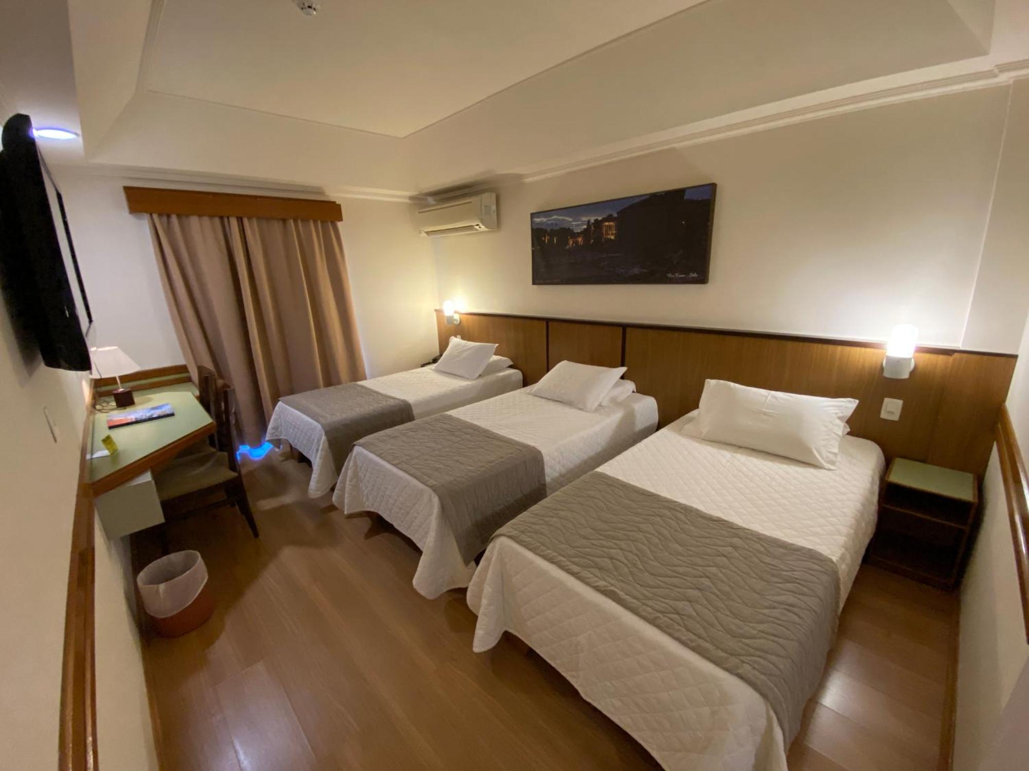 Hotel Bella Italia Фос ду Игуасу Екстериор снимка